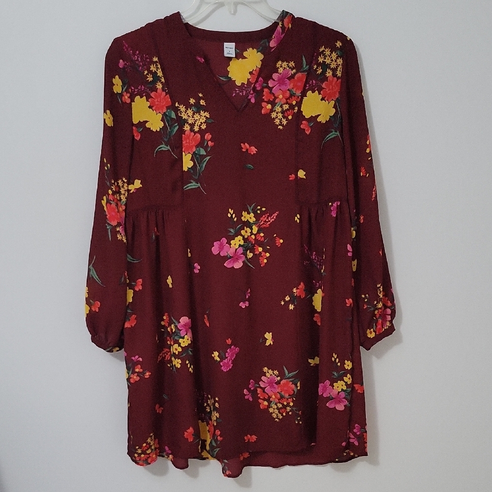 Old Navy Burgundy Dress with Floral Design, Size Medium